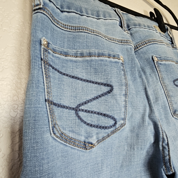 Womens Seven7 size 4 Tummyless Ripped Skinny Jeans - Picture 4 of 14